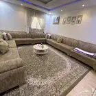 كنب تفصيل شبه جديد مشترى ب 3000 الف وابغى أبيعه ب 1500