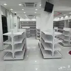 رفوف المستودعات آو المحلات التجارية