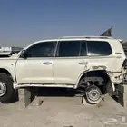 جيب لندكروزر تشليح قطع غيار2012