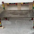 كرسي شعبي تراثي يدوي   يحتاج تنظيف بسيط