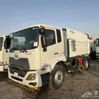 شاحنة نيسان مكانس شوارع
