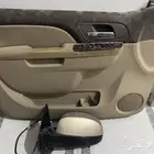 ديكور باب يسار مع مرايه يسار