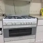 فرن ماركه اريستون ايطالي. للبيع ب600