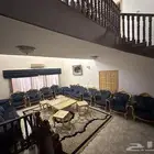 خمس مجالس للبيع