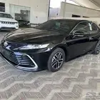 تويوتا كامري 2024 هايبرد LE سعودي ماشي 25 الف قمة فالنظافة