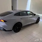 شانجان UNI V 2024