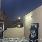 باب وحلق باب للبيع