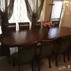 طاولة طعام