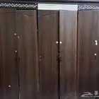 دولاب ملابس كبير