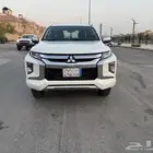 ميتسوبيشي L200 2022 فل كامل ابيض