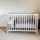 سرير اطفال  مرتبه اطفال ومرفقاتها
