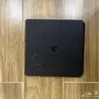 للبيع سوني 4 مع يد نظيف جدا