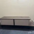 طاولة تلفزيون