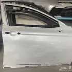 باب كامري امامي يمين 2024