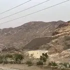 استراحه للبيع فيها كهرباء ورتواز مويه وافره ومشجره