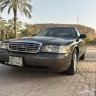 كراون فكتوريا بوليسي 2006 ممشى قليل