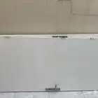 باب خشب عدد اثنين بحالة جيده