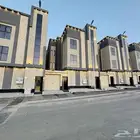 للبيع شقق ارضيه وعلويه بموقع مميز بحي الضيافه
