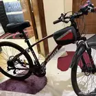 سيكل رياضي نظيف ومستخدم استخدام بسيط