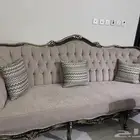 كنب وطاولات للبيع
