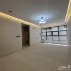 للبيع شقق تمليك علوي مع سطح وسط الخدمات ب500 ألف كوبري باحص