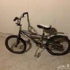 ب50 سيكل كوبرا كل شي فيه كويس ماعدا الكفرات