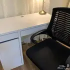 مكتب ايكيا ابيض وكرسي