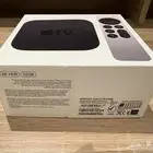 ابل تي في نظيف مع جميع الملحقات على السوم