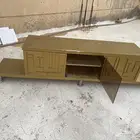 طاولة تلفزيون