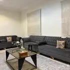 كنب مجلس 4في 5 مع الطاولات والستاير جديده ما كملت اسبوع