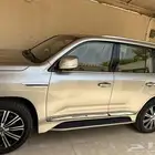 لكزس 2017 سعودي نضيف جدا  وممشى قليل