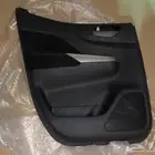 ديكور الباب خلفي نافارا 2016-2022 اصلي وكالة