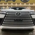 تويوتا لكزس LX600  سعودي ابيض داخل احمر2025