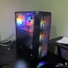 للبيع بي سي قيمنق Pc Gaming شبه جديد مع كراتينه