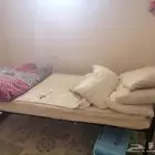 سرير بالمرتبة