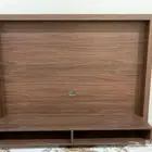 طاولة تلفزيون