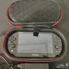 جهاز سوني ps vita 2000 نظيف جدا و مهكر