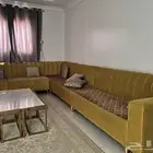 كنب متصل مع الطاوله و الاستقبال و الفرشه الارضيه
