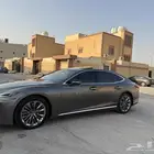 لكزس 2018 Ls 500 بنزين ( اعلى فئه سعودي )