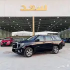 جي ام سي 2023 يوكن اسود