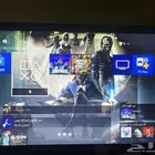 سوني فور مع شاشه