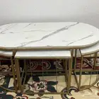 طاوله كبيره مع 5 طاولات صغيره(ناقصه طاوله صغيره في الزاويه)