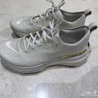 جزمه نايك اصليه اللون سكري