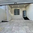 للبيع شقق تمليك أرضي وعلوي بحي الموسي شرق الخميس