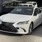 لكزس ES 350. بريمي. 2025. CC. بالكاش وألاقصاد
