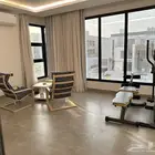 شقة فاخرة مؤثثة في حي الملقا مساحة 185م