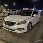 سناتا للبيع فيه رش في باب الشنطه وباقي البدي نظيف