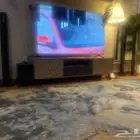 شاشه مقاس 65بوصه فيها كسر شركه GVC