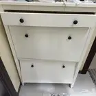خزانة حذيان من ايكيا