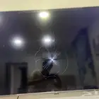 شاشة مكسورة للبيع على السوم
